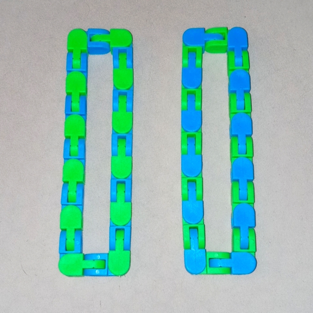 Wacky tracks fidget toy TIKTOK